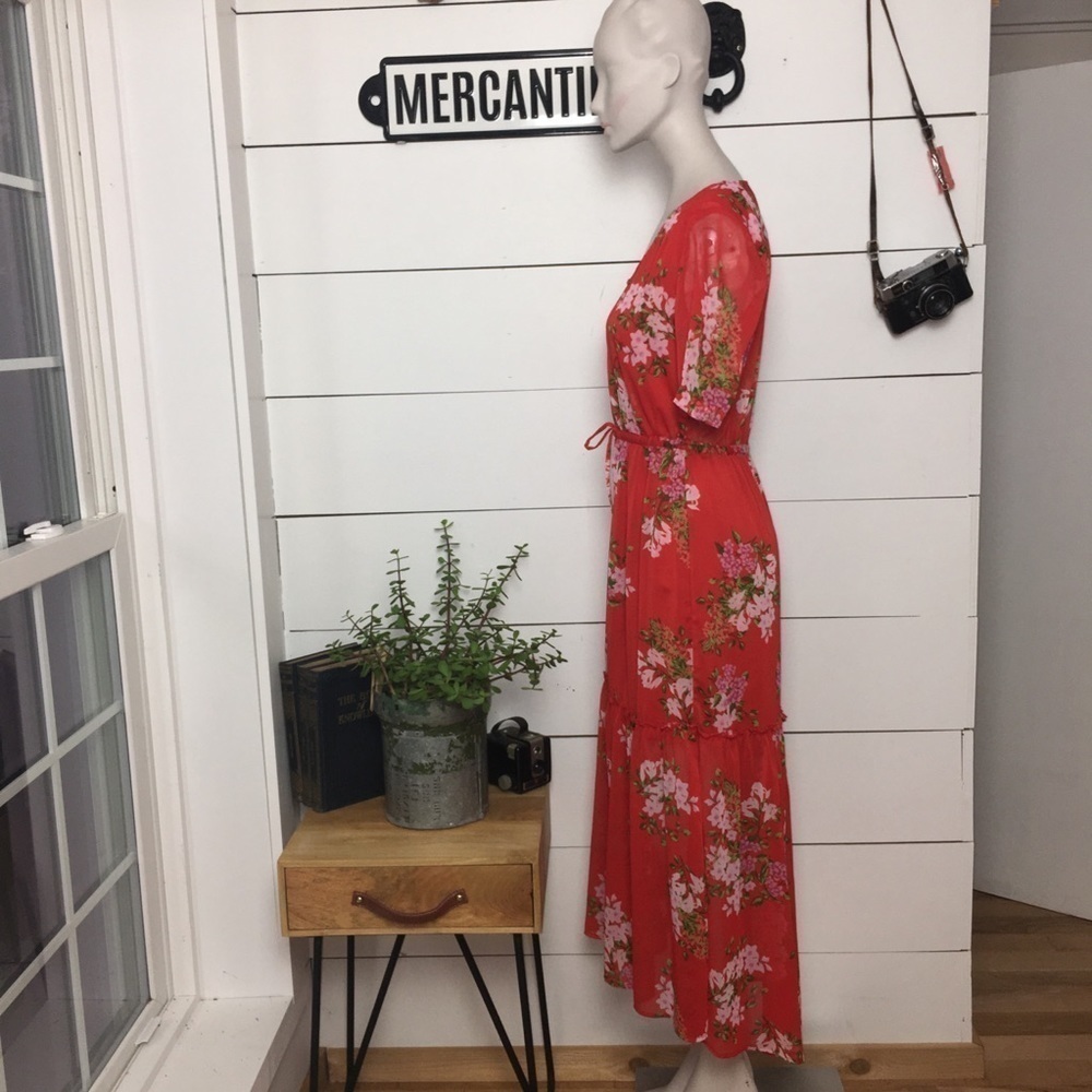 Romantic Who What Wear floral maxi dress in a vibrant red-orange shade with pink - Picture 3 of 8